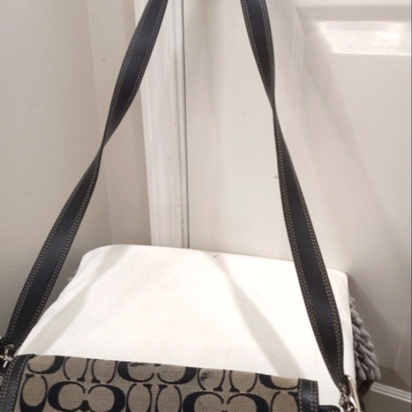 Coach 9 X 13 Crossover Bag A 1067-F13972 - Picture 3 of 6